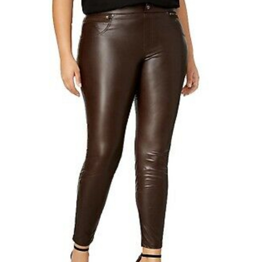 Hue faux leather pullon pants brown sz M